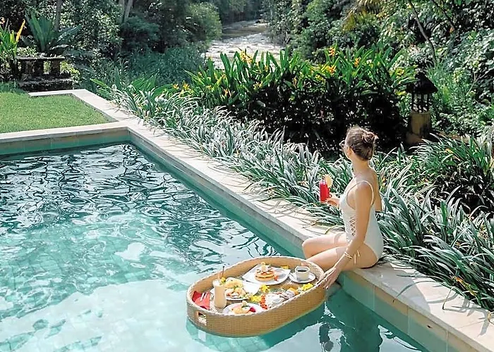 Semana & * Ubud